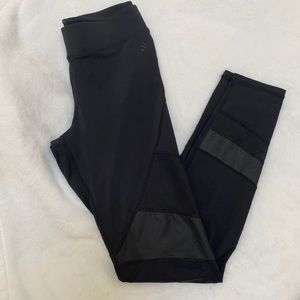 H&M Sport Black Leggings ✨